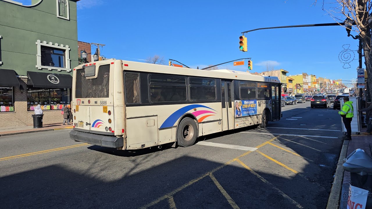 5886 on the 22 (NORTH BERGEN 91ST STREET)