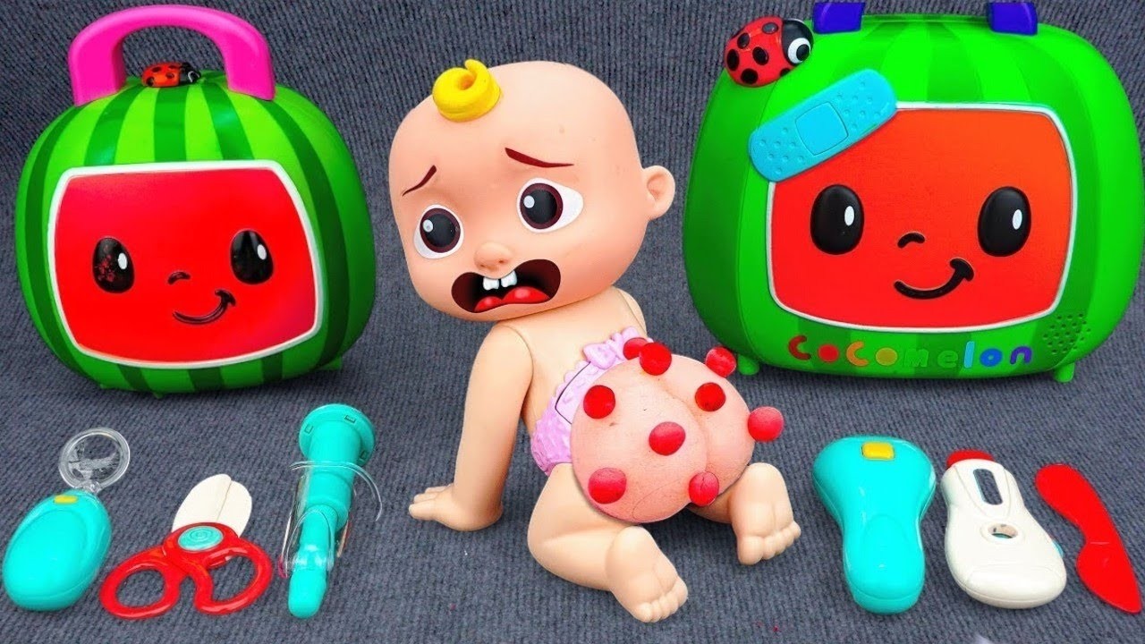 Unboxing COCOMELON Doctor Set, Pinkfong First Aid Toys & Ambulance Playset | Fun Review Toys