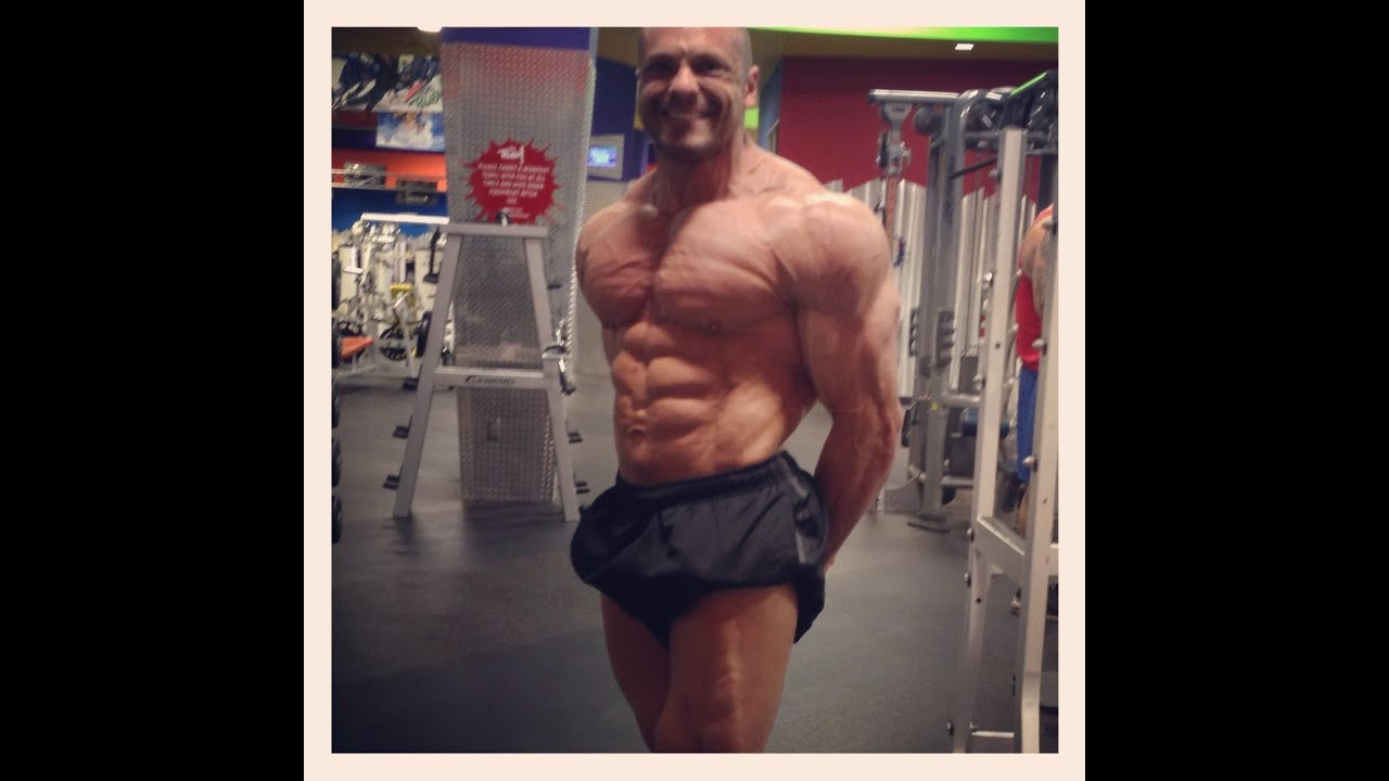 Marc Trains Chest PreContest - Still Strong At LOW BodyFat Push Day! | Tiger Fitness