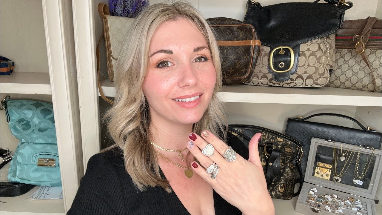 Louis Vuitton and Gucci restock! New jewelry too! Let’s get the shelves stocked and ready!