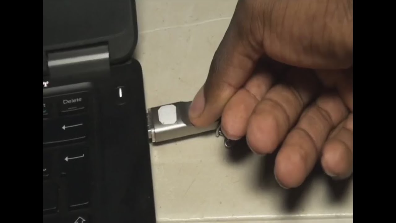 Cameroun: une clé USB à empreintes digitales fabriquée par des jeunes