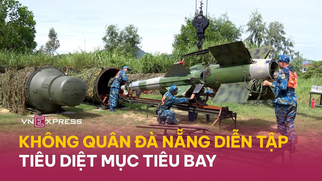 Chiến sĩ không quân diễn tập tiêu diệt mục tiêu bay | VnExpress