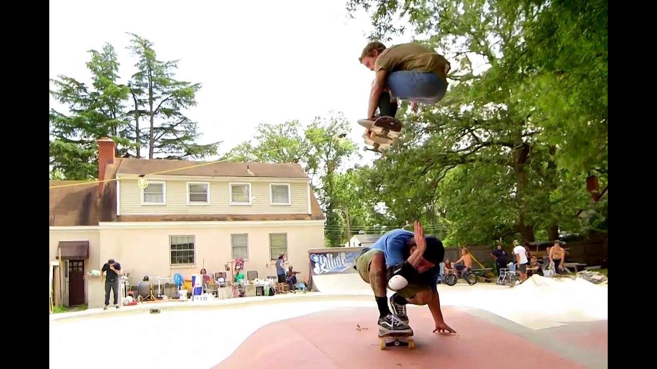Backyard DIY skatepark - Red Bull DIY spot supply
