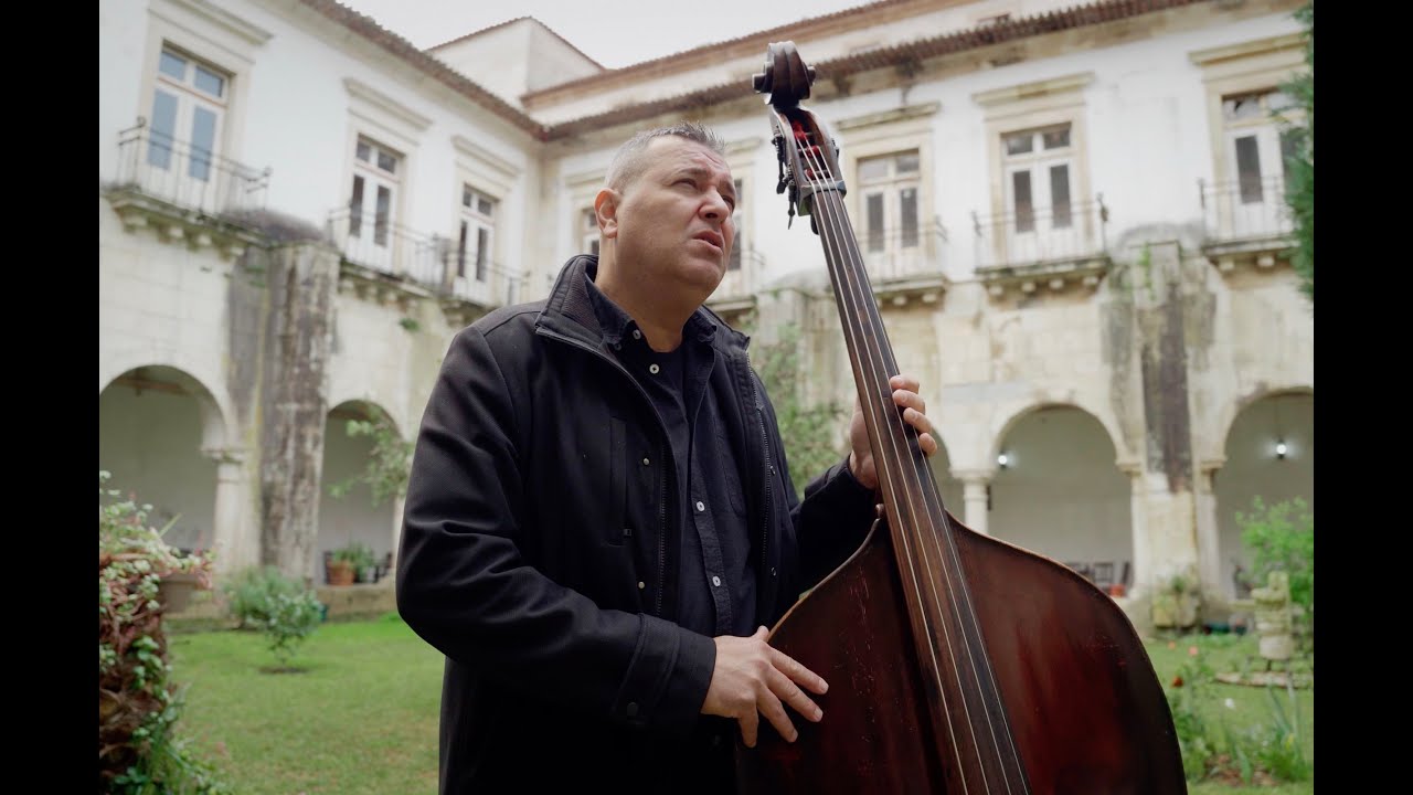Miguel Calhaz   