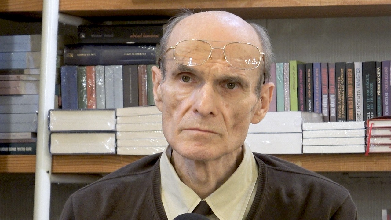 Cristian Tudor Popescu, Vlad Zografi. Fizică. Nu, mărul nu i-a căzut în cap lui Newton