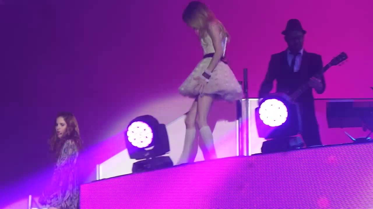 Violetta Live - Alcancemos Las Estrellas (Zenith de Toulouse)