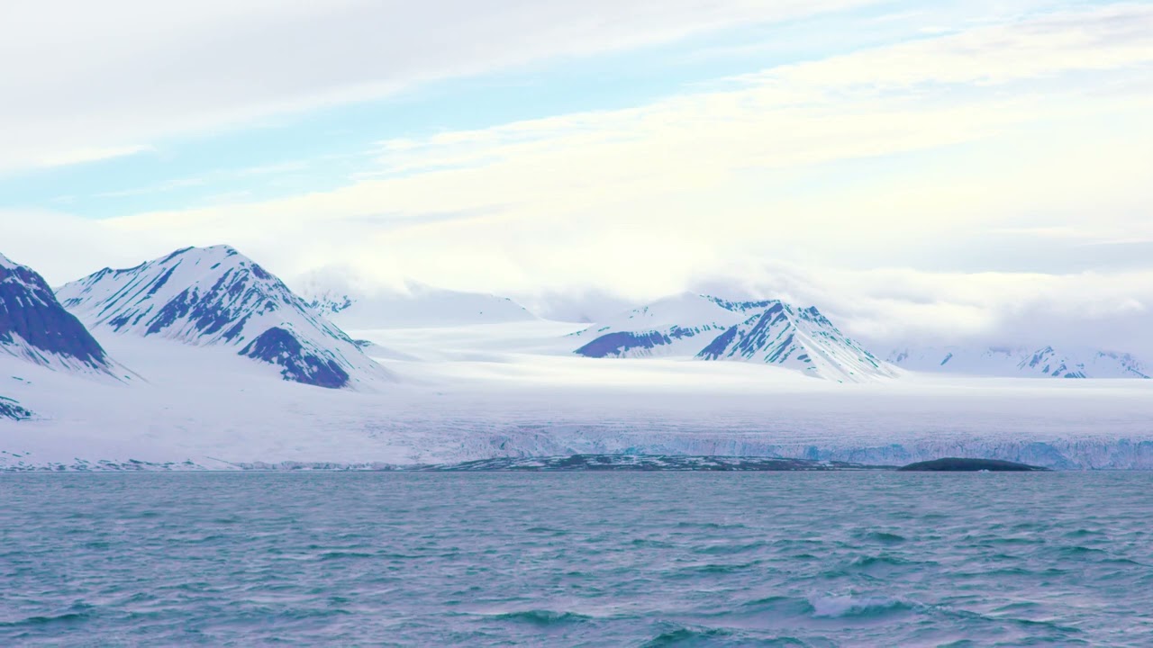 Winter Ambience - Glacier Ocean Wave Sounds - 3 Hours - 4K