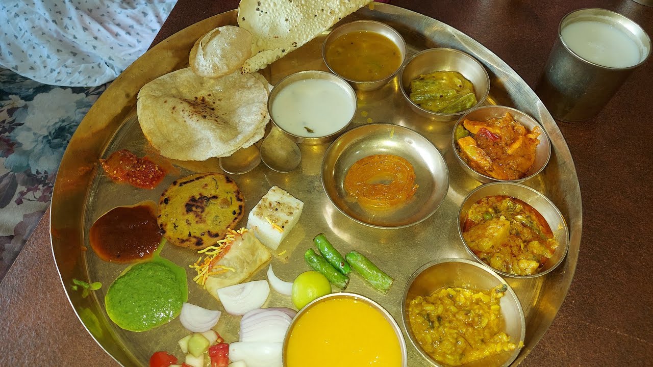 #ahmedabadfoodies|નિકોલ ગામ રિંગરોડ પર શ્રી મારુતિનંદન થાળ & પટેલ ની સોડા ની મોજ|VLOG- 126