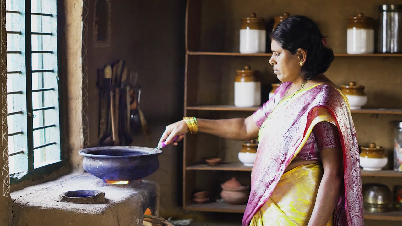 EP4: Bellam Gavvalu Recipe | అమ్మమ్మల స్టైల్ గవ్వలు || Sankranti Special || The Green Kitchen