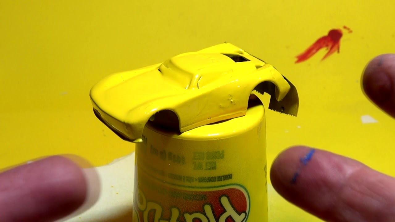PIXAR Cars Painting Jackson Storm to look like Cruz Ramirez with NASCAR decals
