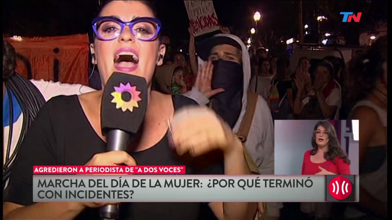 A Dos Voces (08/03/2017) La agresi&oacute;n a Marina Abiuso durante la marcha del 8M