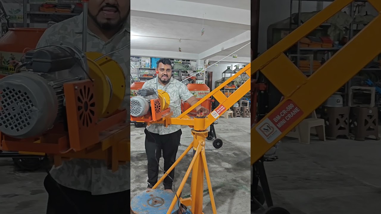 Mini crane for lifting material. #liftingmachine #minicrane #smallcrane #construction
