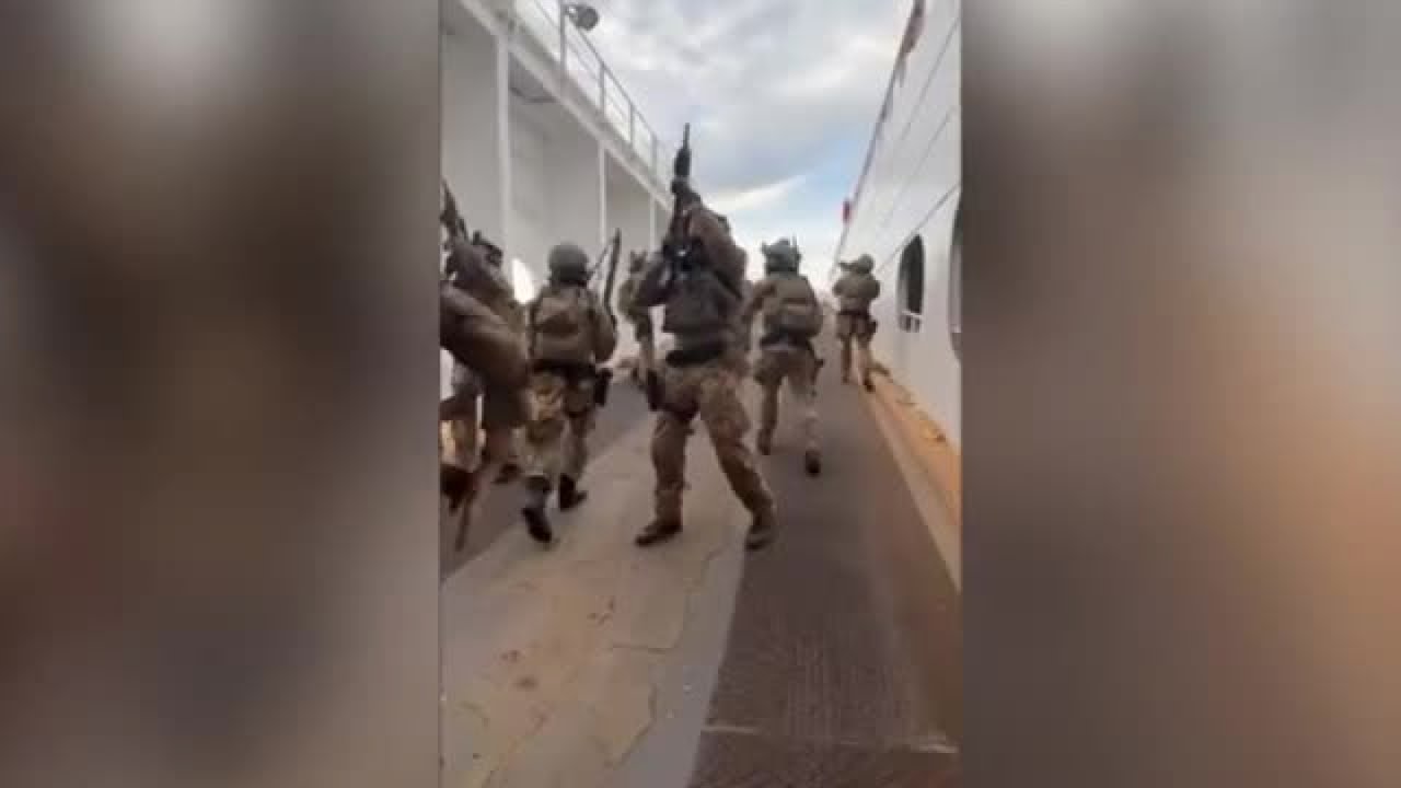Il video dell'intervento delle forze speciali italiane sulla nave turca