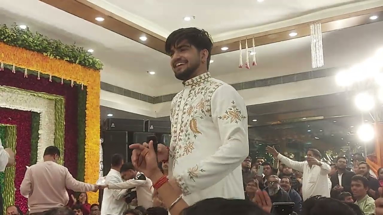 Vuluna kabhi naam tumhara 