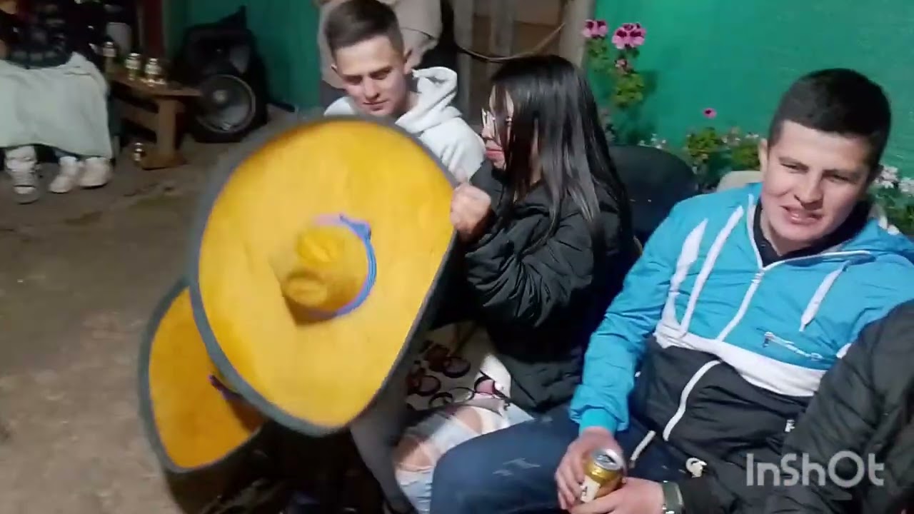 Felicidades Dios los bendiga siempre🙏 🎊🎉