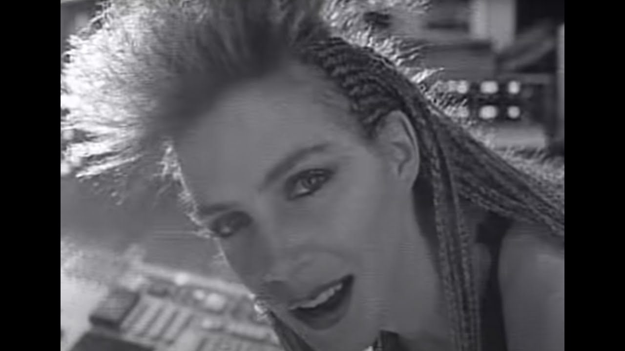 Jane Child - Don't Wanna Fall In Love (Official Music Video)