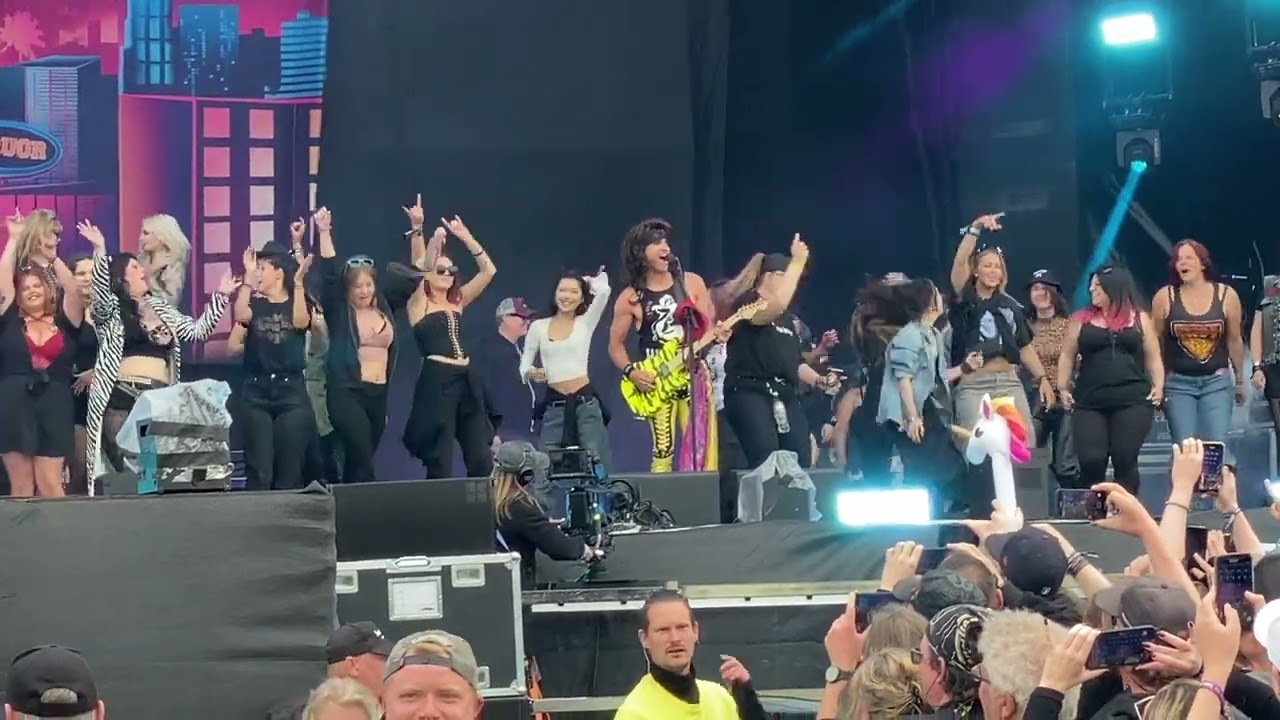 Steel Panther - 17 girls in a row