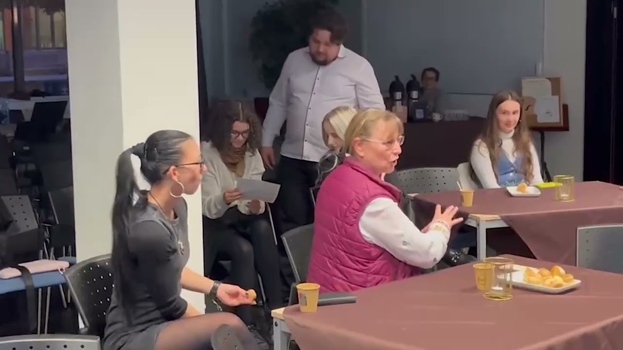 Žurky - Umelecká kaviareň: Ako na to? „Písanie všetkými desiatimi“