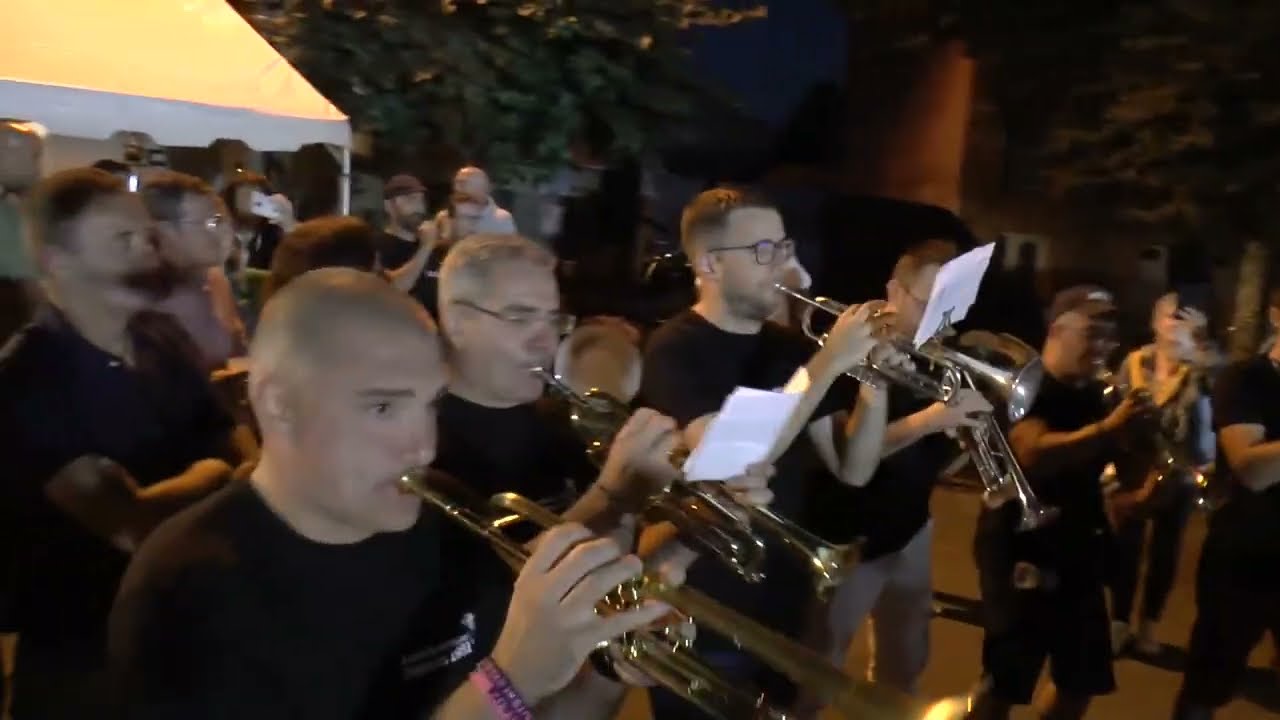 FLAMENCO TRUMPETS par la banda de BESSINES XXL