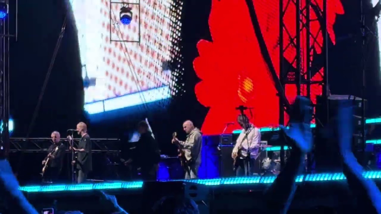 Oasis - Some Might Say (Concierto en Estadio Nacional Santiago 19 Noviembre 2025)