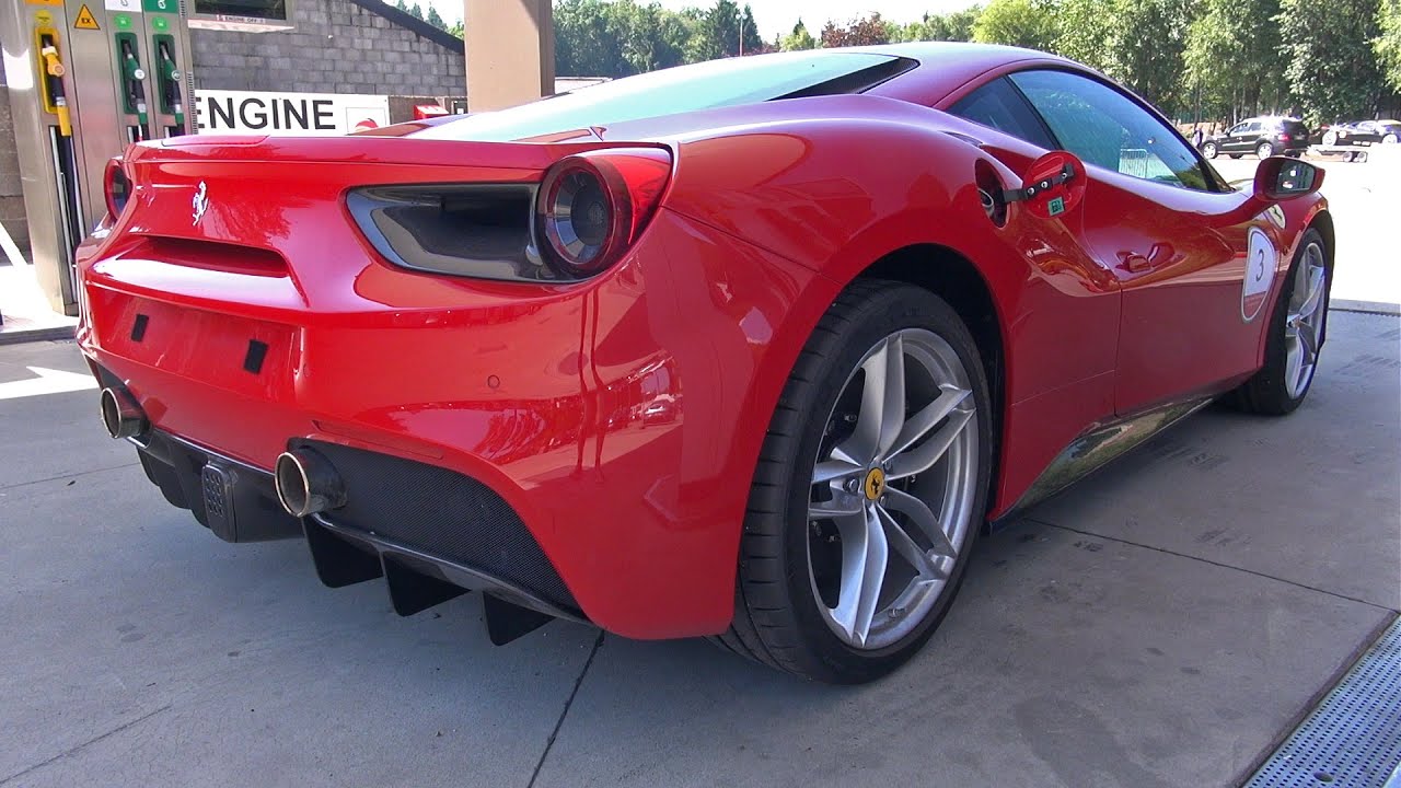 6x Ferrari 488 GTB on Track! Start Up, Accelerations & Downshifts!