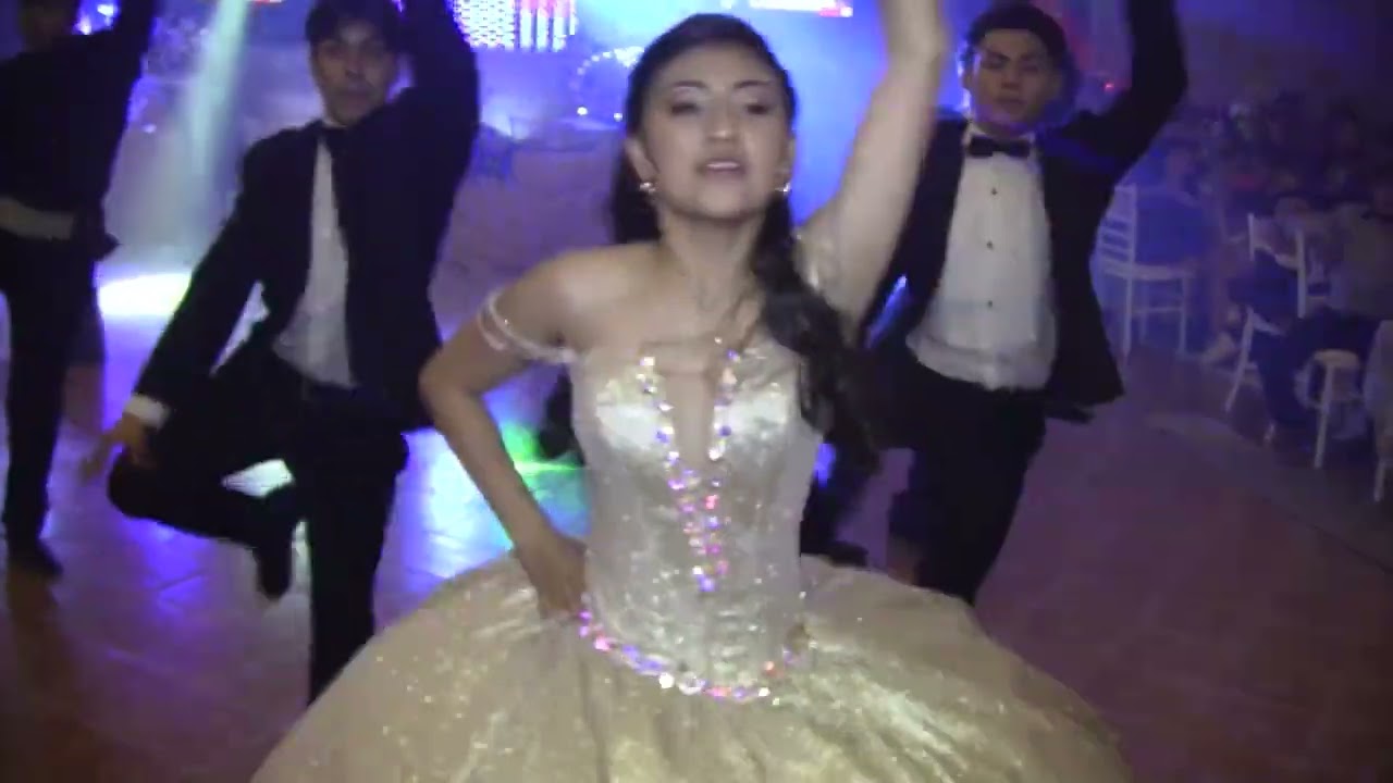 When You're Gone /The Cranberries en Nancy Yamileth XVI, salón Villa Margarita, Pachuca Hgo.