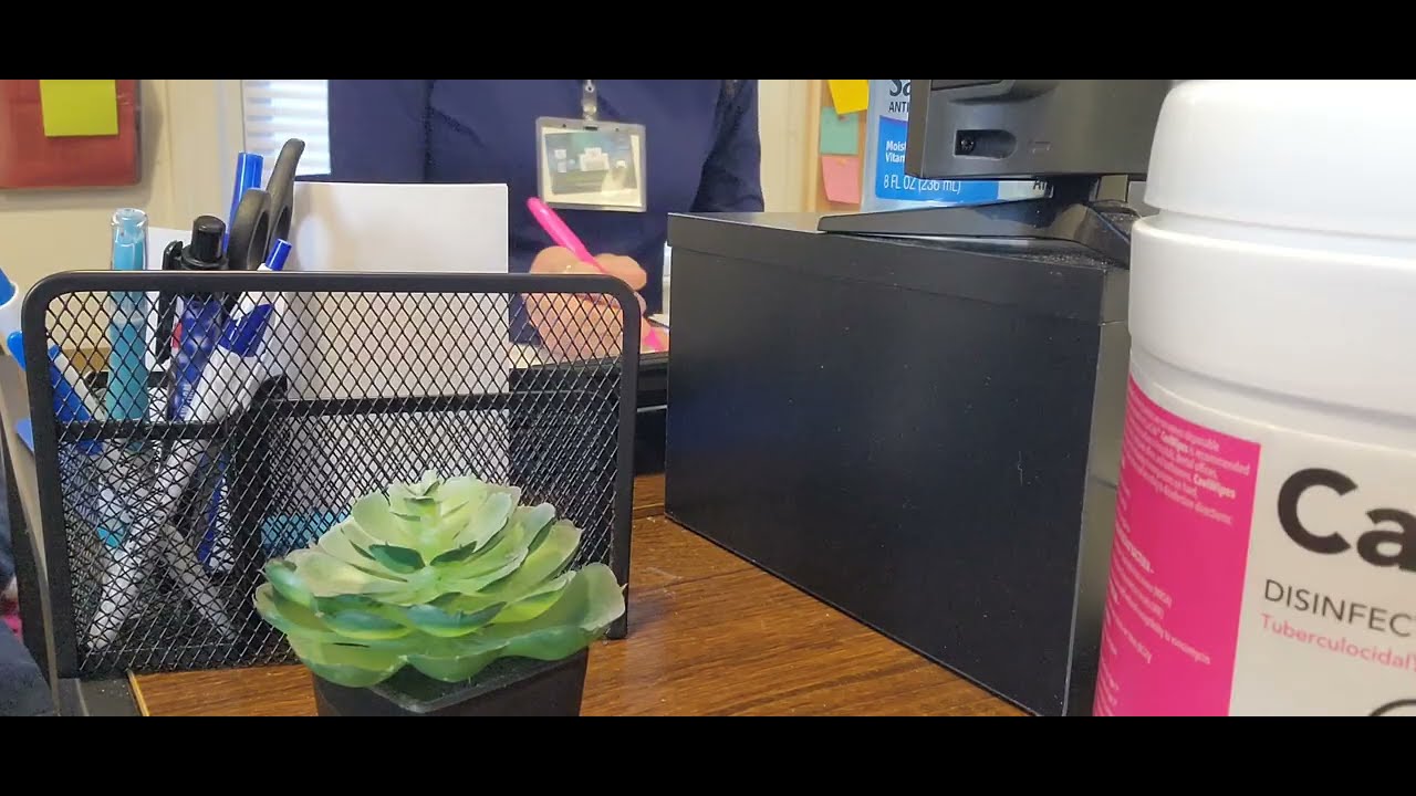 ASMR DAY IN THE MEDICAL OFFICE (WORKING ON PAPERWORK +GREETING PATIENTS) #subscribe #medical #paper