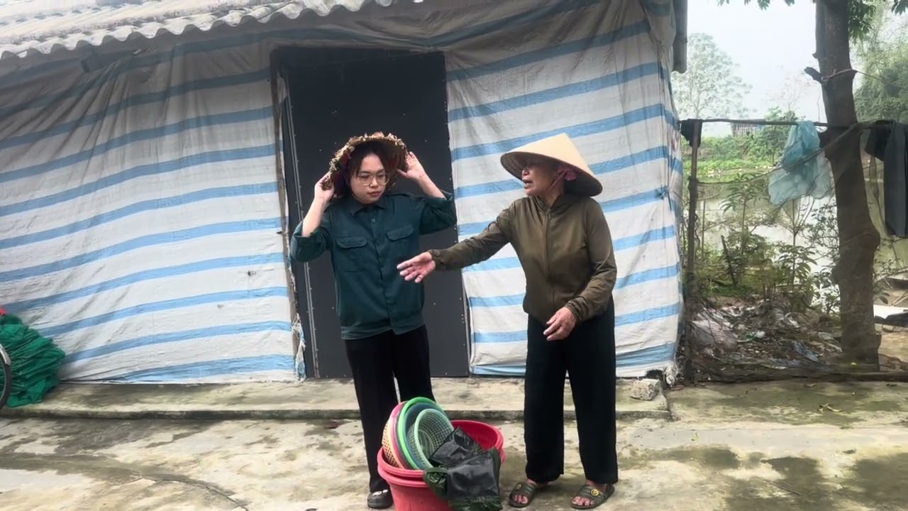 Mu hải có ti tiền vênh váo thử long nguyệt