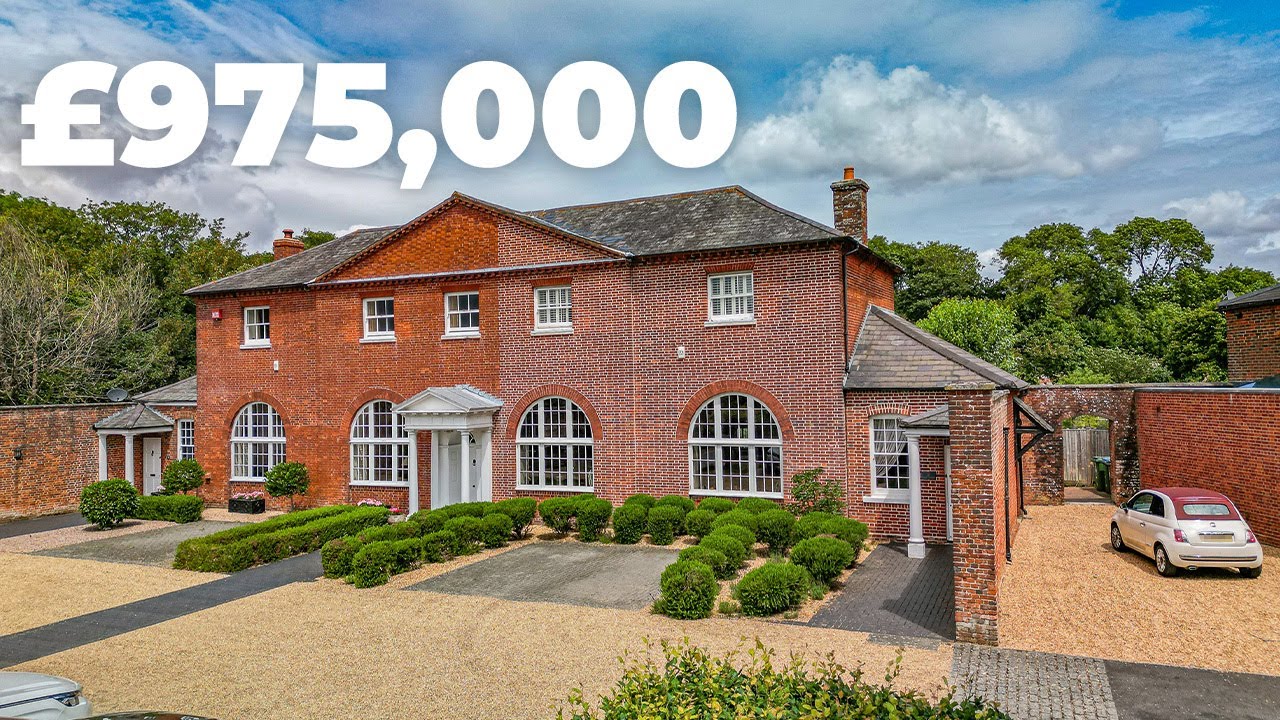 Inside a £975,000 Grade II Listed Home in the Heart of Warsash | SBK Prestige Tour