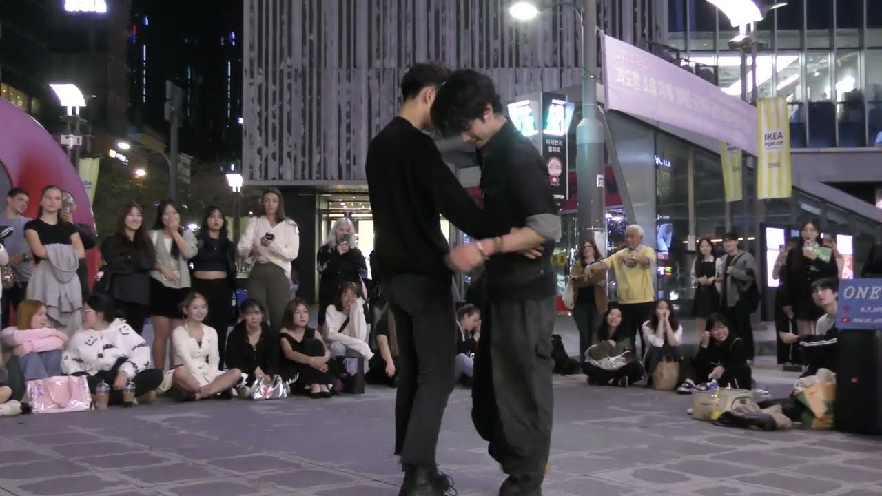 241002 kpop cover dance team ONE OF - Trouble Maker (Trouble Maker) Sinchon busking