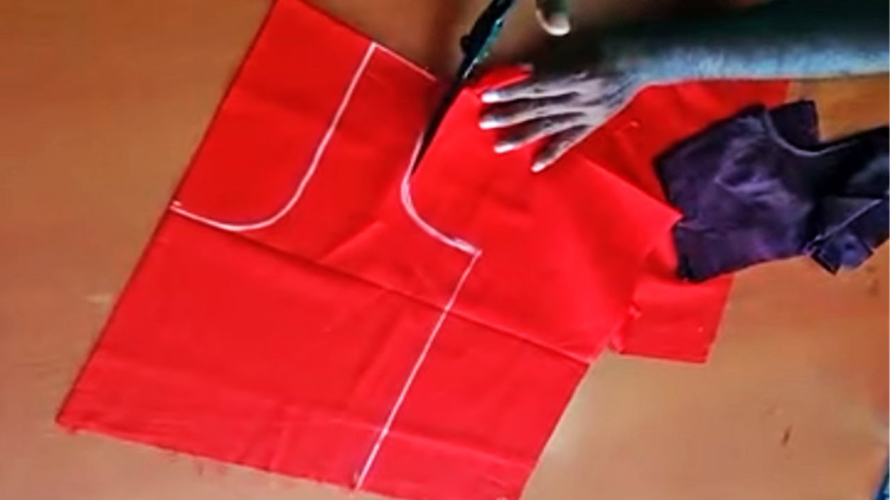 அளவு பிளவுஸ் வைத்து, கட்டிங் செய்யும் முறை