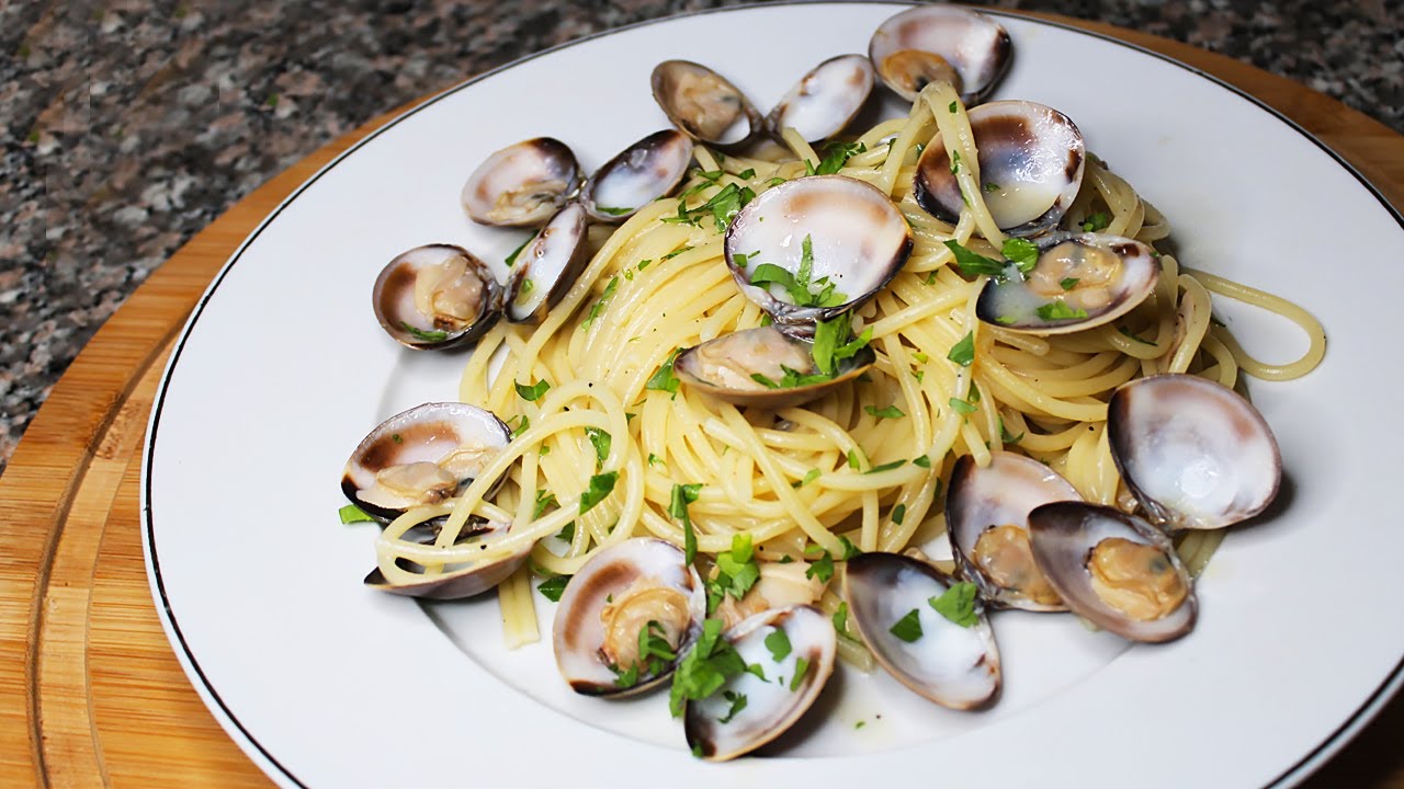 Spaghetti alle Vongole Surgelate con Guscio - Ricetta Facile e Veloce - Ecco come Cucinarle 