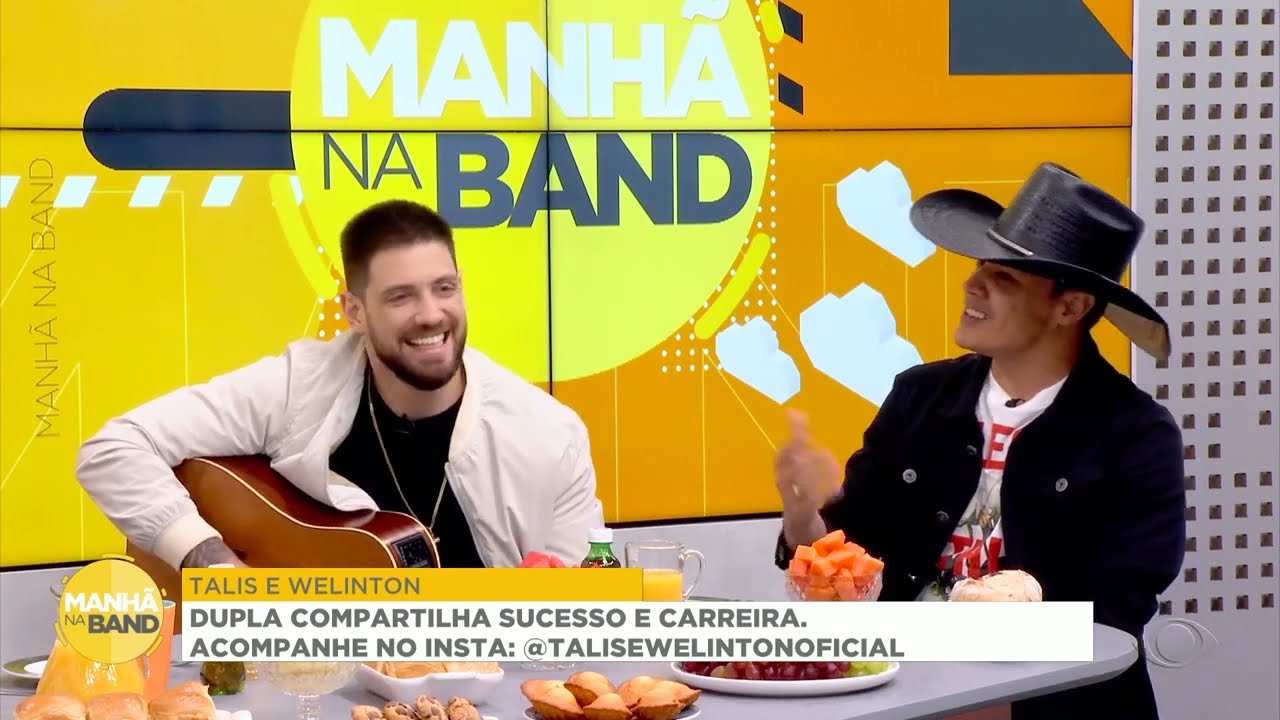 Talis & Welinton: Dupla compartilha sucesso na carreira e cantam ao vivo no programa.| MANHÃ NA BAND