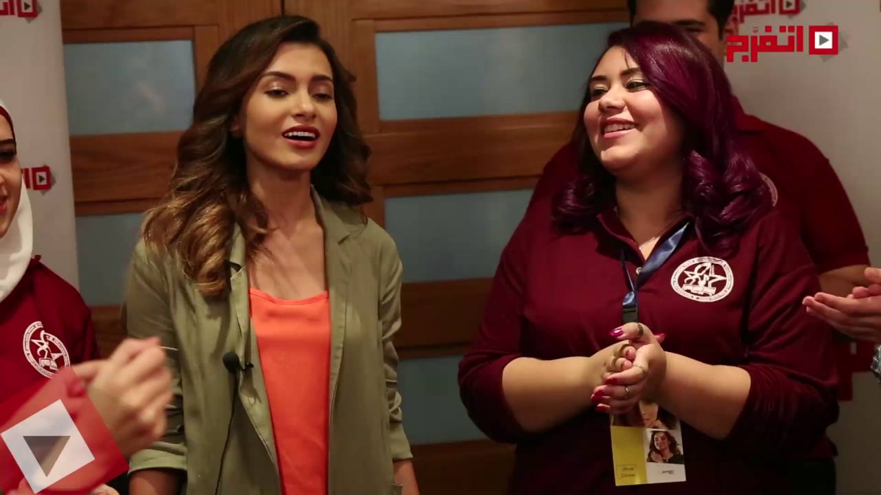 كارمن سليمان تحتفل مع «اتفرج» بنجاح «لما تشوفك عيني»