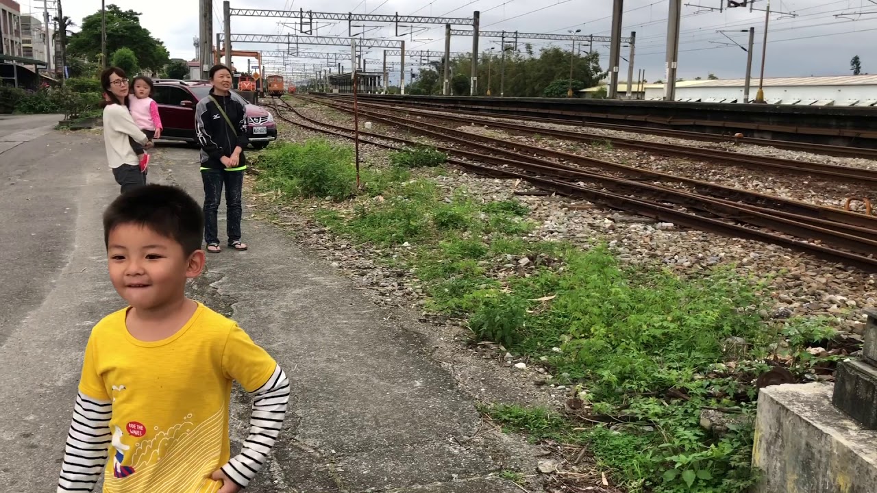 小小鐵道迷-北埔車站看火車🚞