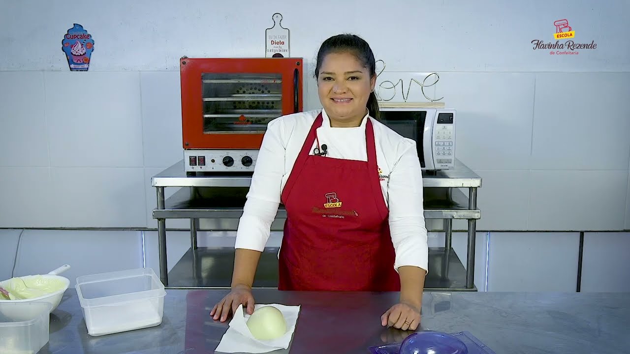 Como Fazer Ovo de Páscoa de Chocolate Branco em Casa (Sem Errar a Temperagem!) 🍫✨