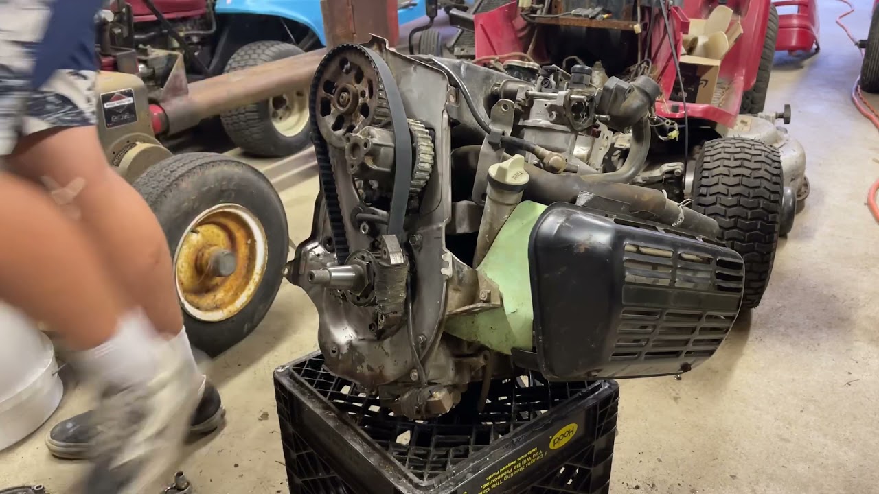 Will it Run? $30 Honda Lawn Tractor pt:3