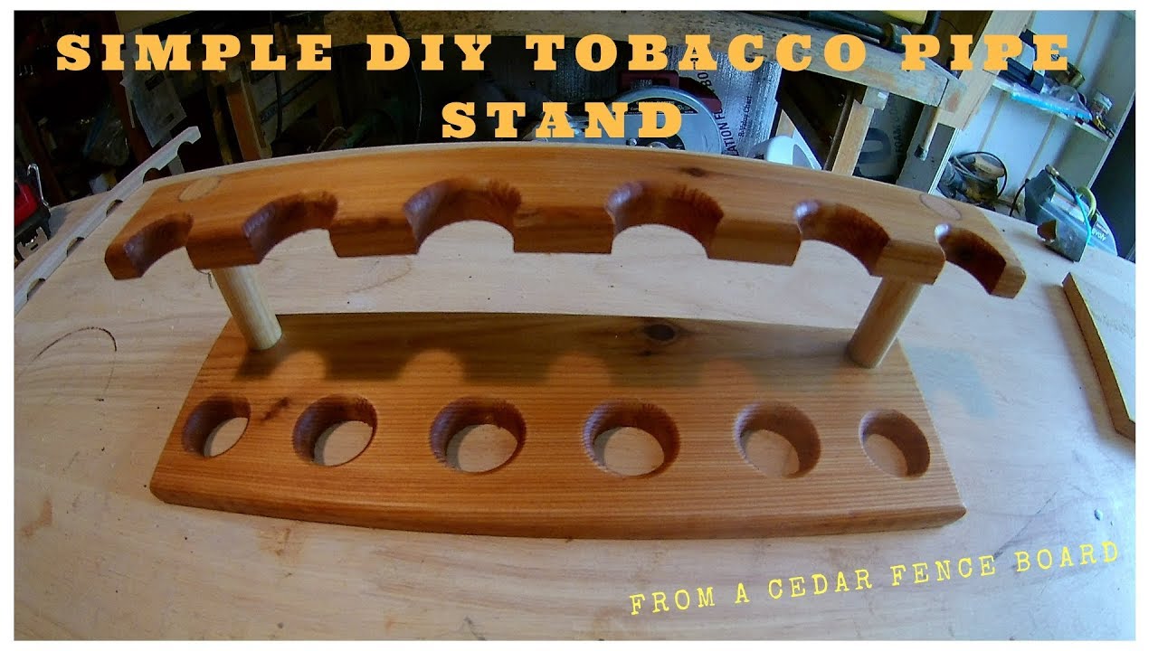Cedar Tobacco Pipe Stand