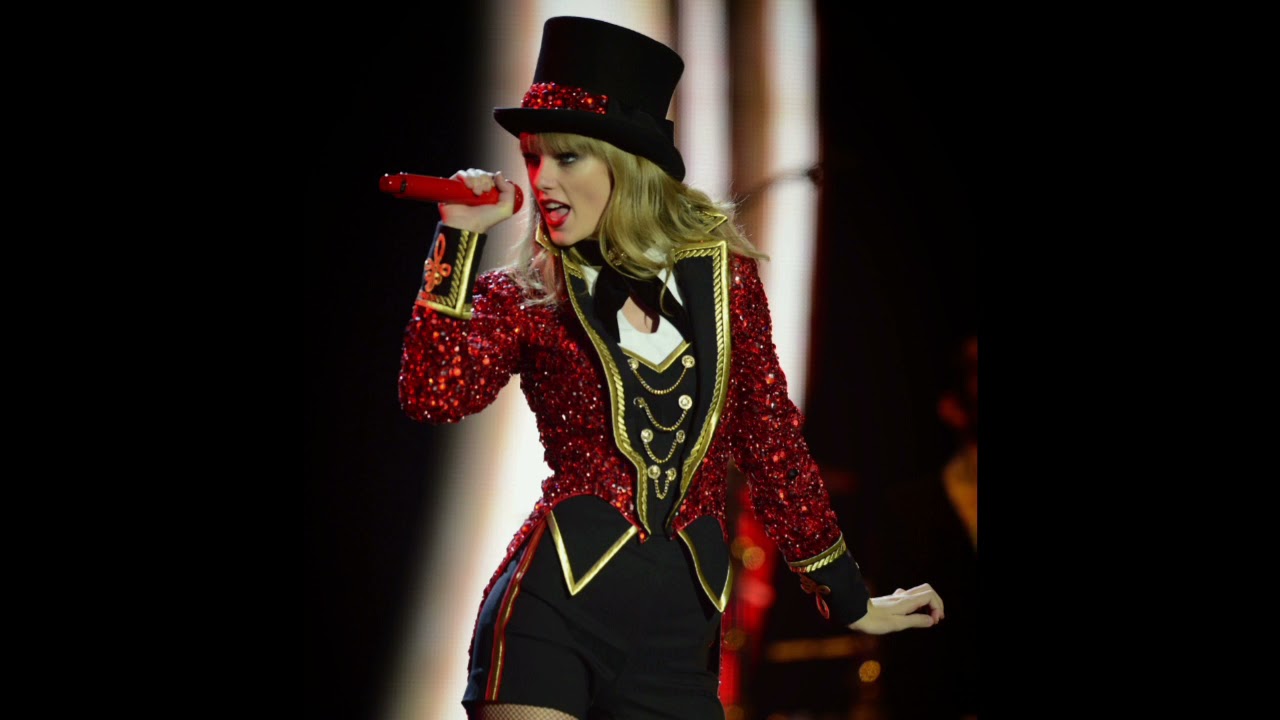 Taylor Swift - We Are Never Ever Getting Back Together (Red Tour) [Backtrack + Instrumental]