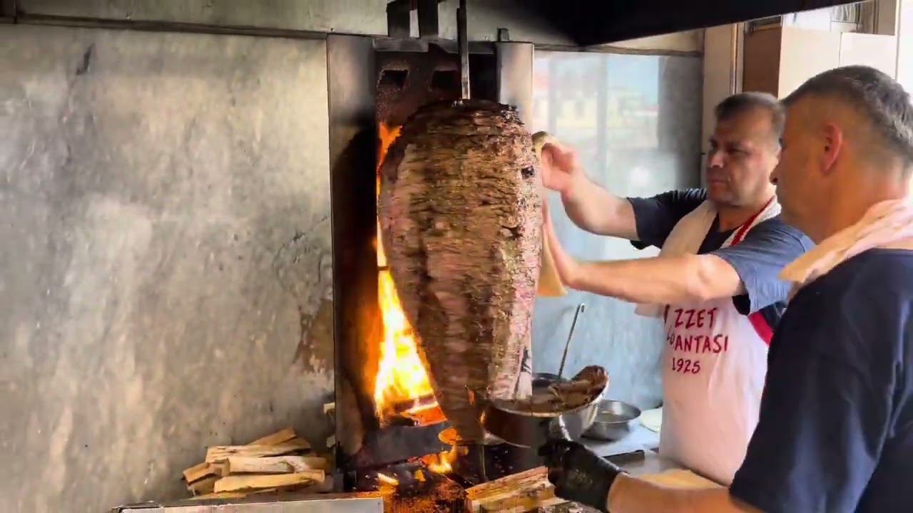 TEREYAĞLI GERÇEK ET DÖNER 👌 #video #kebab #youtube DÖNER KEBAP SEVENLER İÇİN… #keşfet 🍖 #like ⁉️ 🇹🇷
