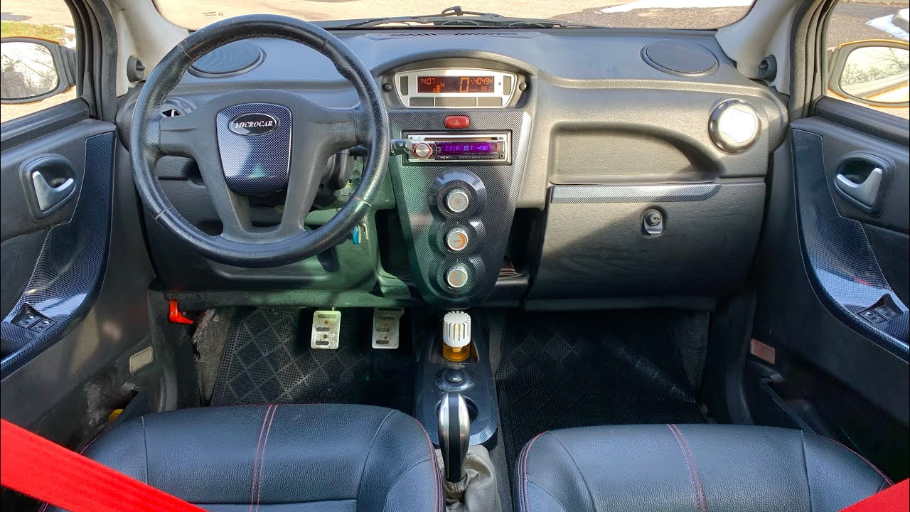 MICROCAR MGO F8 Walkaround-Interior details