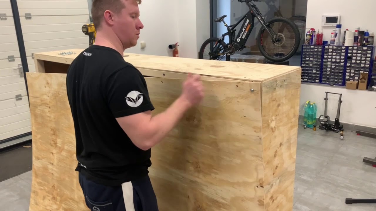 Packing the Boxxbike Valkyrie part 3