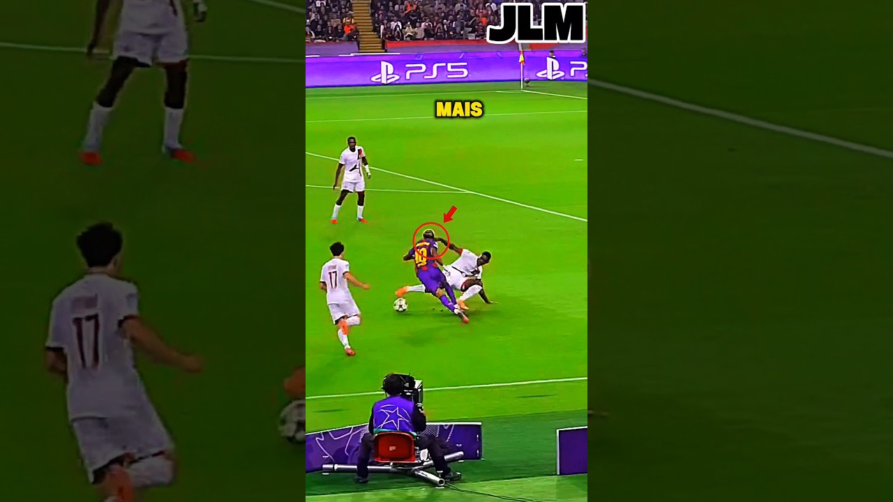 Lamine Yamal dribble fort malgr&eacute; sa grande bouche 😲🔥 #football #lamineyamal #shorts #shortsviral