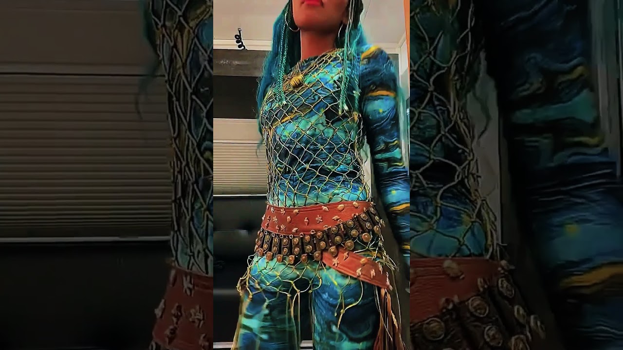 Descendants 5 hints 😅 #fyp #slay #viral #descendants #shorts