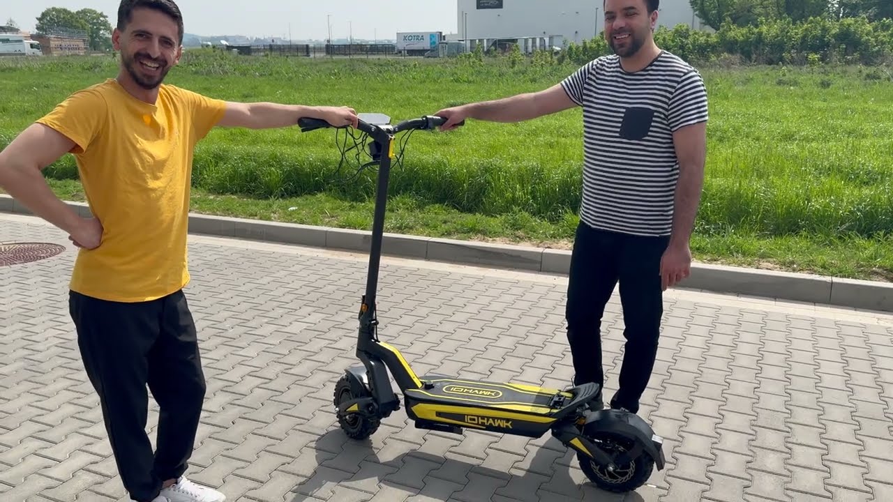 Erste Tests vom Team in Deutschland des Elite X eScooters