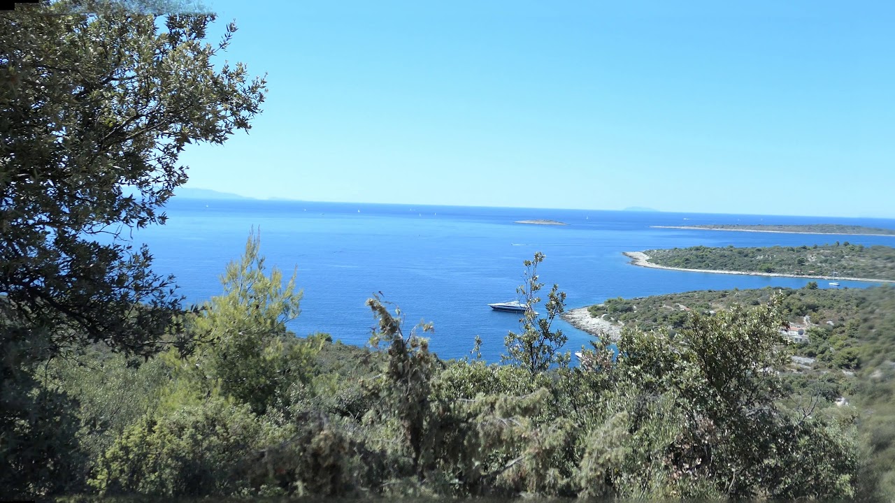 2017 Croazia   Drvenik Veli   walking to Blue Lagoon