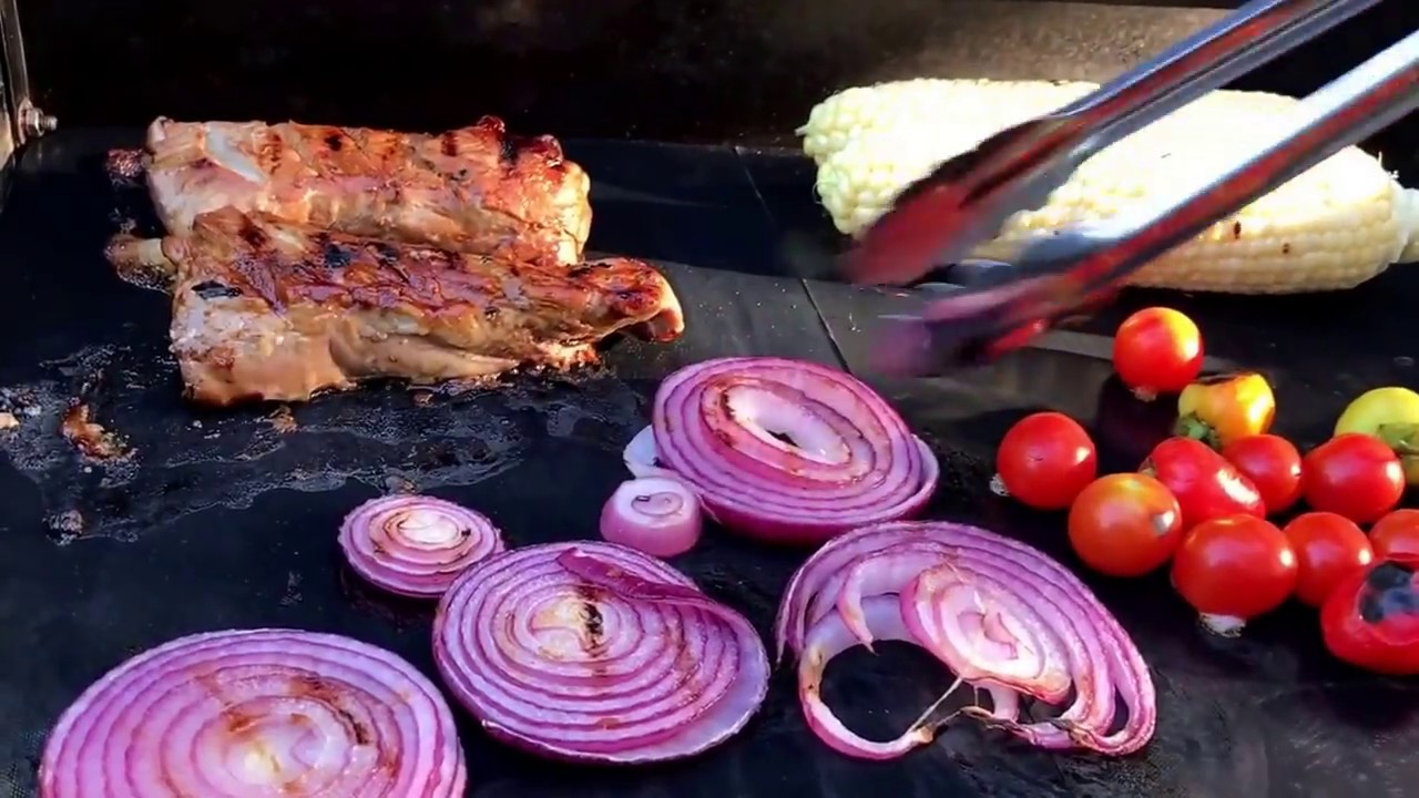 How to grill using the Professional Backyard Chef Grill Master Grill Mats.