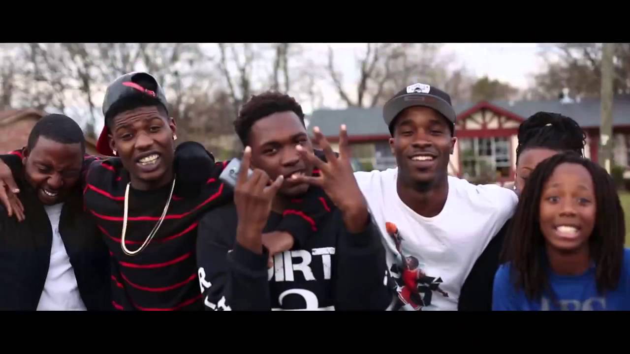 Super Nard Ft. Skooly - Duffle Bag (Official Video)