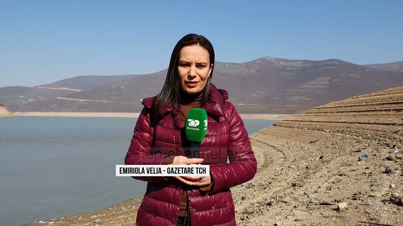 TopChannel/Liqeni i Fierzës po ‘thahet”!Niveli më i ulët për shkak të mungesës së rreshjeve të shiut