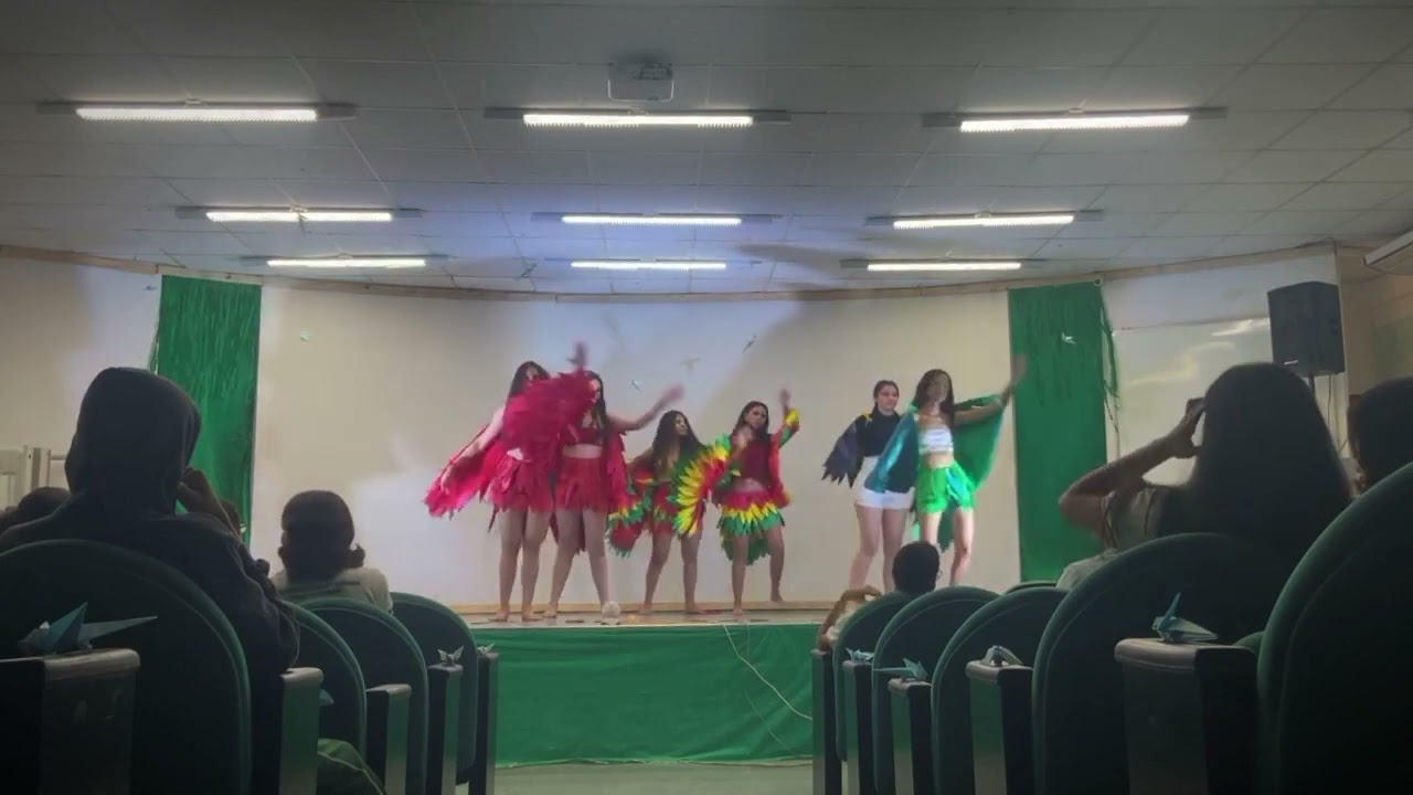 Filme Rio - Apresentação de dança do 1° ano técnico em Enfermagem